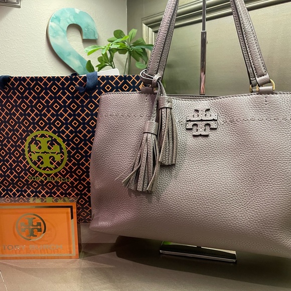 ✨Tory Burch McGraw Triple Compartment Purse ✨ - Picture 1 of 14